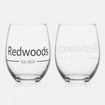 Óculos de vinho personalizados recém-casados