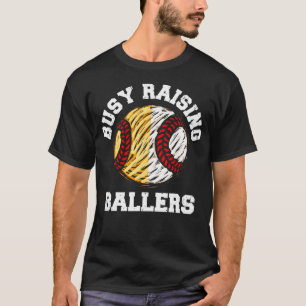 Ocupada Criando Craques Camiseta Divertida de Beis