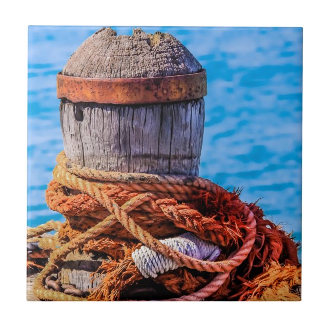 Old Mooring Bollard (Frente)