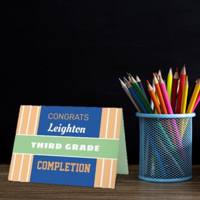 Olha! Cartão de conclusão de terceiro grau persona (Criador carregado)