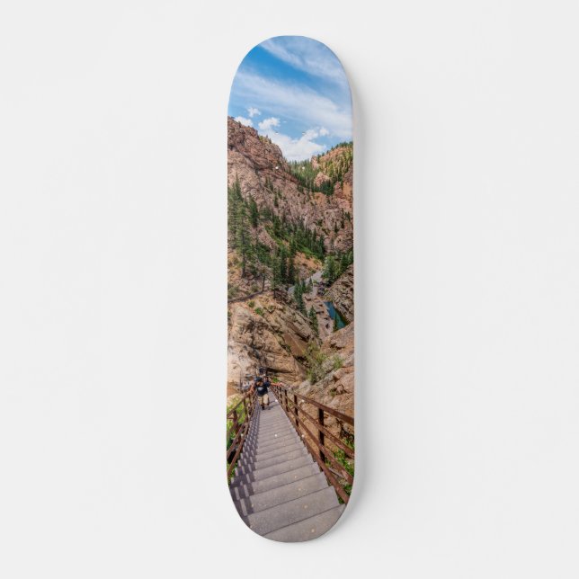 Olhando Para Baixo Sete Escadas Caindo skate (Frente)