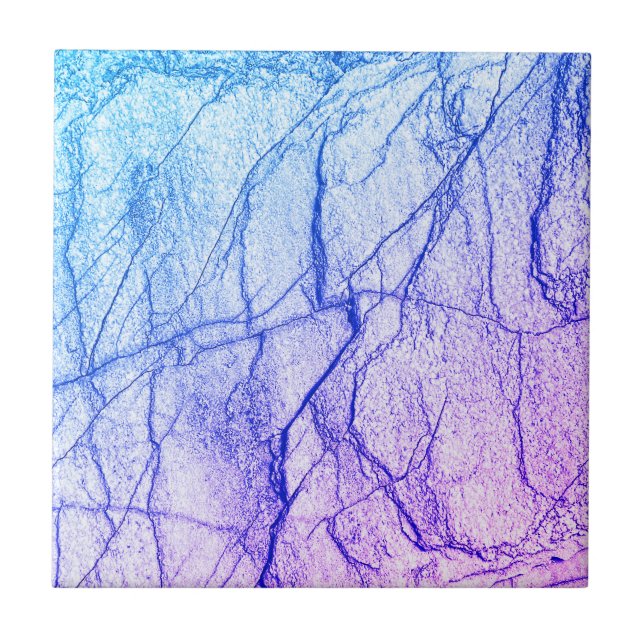 Olhar para o Mármaco Roxo de Duas Toneladas (Frente)