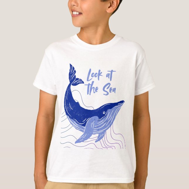 Olhe para a camiseta da baleia do mar. (Frente)