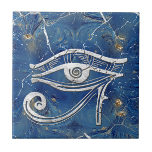 Olho egípcio de prata de Horus no mármore azul
