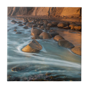 Onda ao longo da praia, Califórnia