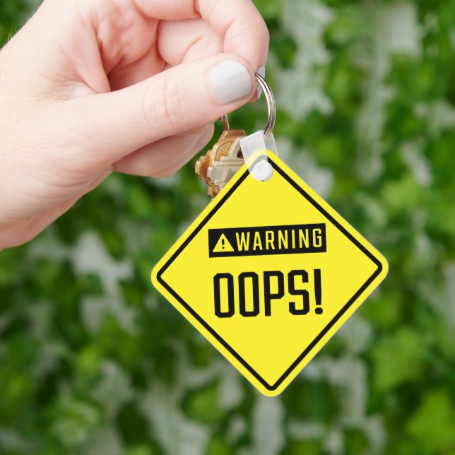 Oops! Chaveiro quadrado de metal (Mão)