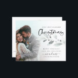 Orçamento 1rua Feriado de Folhagem de Natal Casado<br><div class="desc">Cartão de Férias de Natal de 1rua casado. Um preço orçamentário Cartão simples MAIS PEQUENO de 4, 5" x 5, 6" para as suas saudações festivas em um estoque de cartão SEMI GLOSS 110 lb brilhante (semelhante à espessura de um cartão postal). OBSERVE: O envelope fornecido com este cartão é...</div>