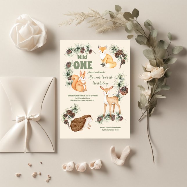 Orçamento Animais Selvagens de Floresta Um primeir (Criador carregado)