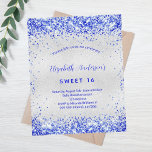 Orçamento Doce 16 prata - convite azul real<br><div class="desc">Para uma tenda Doce 16,  16ª festa de aniversário. Um fundo metálico falso prateado. Decorado com brilho azul real. Personalize e adicione um nome e detalhes da parte. O nome é escrito com um script de estilo manuscrito</div>