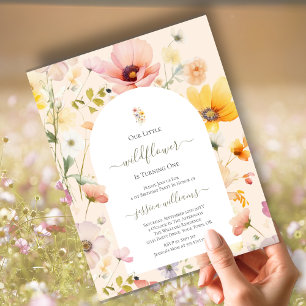 Orçamento Pequeno Flor Selvagem Transformando Um p