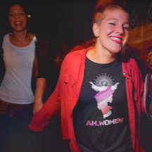 Orgulho Lésbico engraçado AH, MULHERES! Camiseta