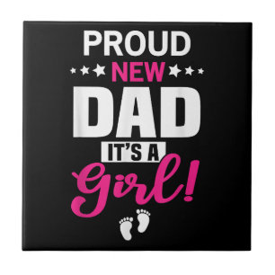 Orgulhoso Novo Pai É Uma Menina
