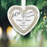 Ornamento 60º Aniversário do Dourado Diamantes<br><div class="desc">Elegante faux (impresso) diamante 60th Wedding Anniversário keepsasakue design por Holiday Hearts Designs (direitos reservados). Os campos de modelo são fornecidos para personalizar com seus nomes, aniversário e data. Os estilos de fonte, tamanhos e posicionamento podem ser personalizados através do botão "Personalizar". Tal como acima referido, todos os efeitos (diamantes...</div>