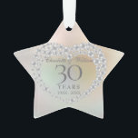 Ornamento Aniversário de Casamento de Pearl 30<br><div class="desc">Apresentando um belo coração de pérolas,  esta festa de aniversário de 30 de chic pode ser personalizada com sua informação especial de aniversário de pérolas em um fundo de pérolas. Projetado por Thisnotme©</div>