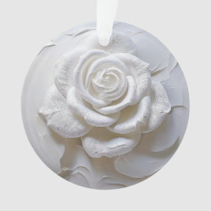 Ornamento Branco sobre Branco - Rosa Esculpida