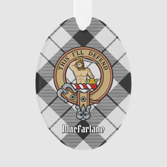Ornamento Clan MacFarlane Crest sobre Tartan Preto e Branco (Frente)