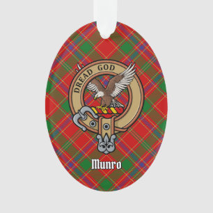 Ornamento Crest do Clã Munro sobre Tartan