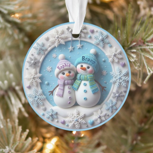 Ornamento Custom name 2D Snowmen Couple Ornament (Árvore)