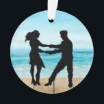 Ornamento Dance Ornament - Beach Shag Dancing<br><div class="desc">Espero que goste disto como um ornamento para a tua árvore, um banquete redondo de um ano para pendurar na tua casa, um presente para os teus amigos dançarinos de merda... tu dás-lhe o nome! Eu paguei as taxas pelas Licenças Estendidas para pegar o doca e o oceano para dar...</div>