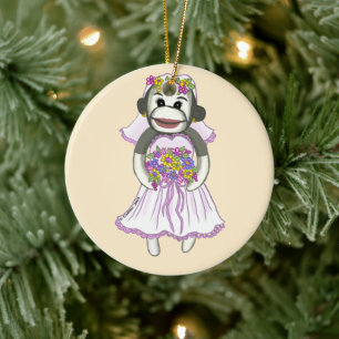 Ornamento de casamento do Sock Monkey Bride