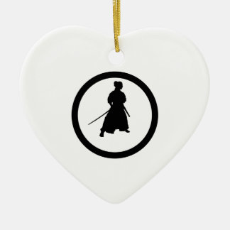 ORNAMENTO DE CERÂMICA 侍紋