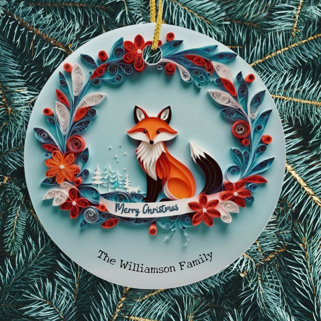 Ornamento De Cerâmica A Natureza da Raposa de inverno elegante e feliz N (An elegant Christmas tree ornament with picture of a red fox in winter snow with papercraft effect)