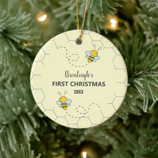 Ornamento De Cerâmica Adorável Bumble Bee Primeiro Natal Personalizado (Árvore)