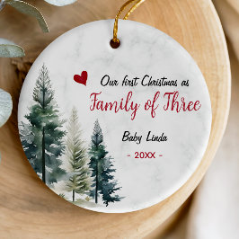 Ornamento De Cerâmica Adorável primeiro Natal como Família de Três coraç