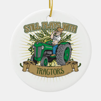 Ornamento De Cerâmica Ainda jogos com tratores verdes