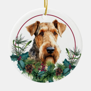 Ornamento De Cerâmica Airedale Terrier Grinalda de Folhas de Sempre-verd