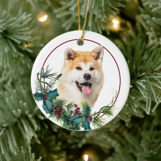 Ornamento De Cerâmica Akita Dog Evergreen Berry Wreath (Árvore)