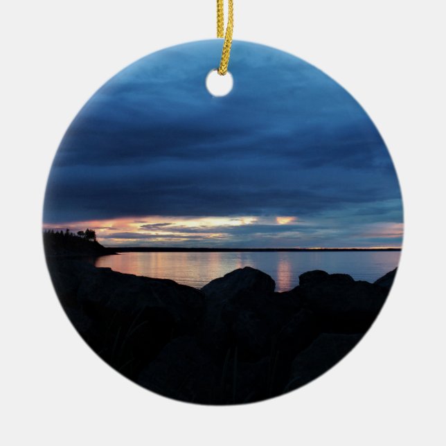 Ornamento De Cerâmica Além das rochas (Frente)