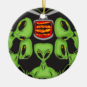 Ornamento De Cerâmica Aliens que sondam seu corpo