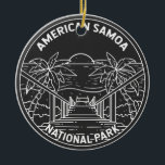 Ornamento De Cerâmica American Samoa National Park Ofu Beach Monoline<br><div class="desc">Design americano Samoa monolina. O parque foi criado em 1988 e é uma reserva tropical de floresta tropical e recife de corais nas ilhas do Oceano Pacífico Centro-Sul do território americano de Samoa Americana.</div>
