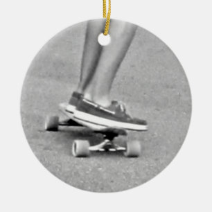 Ornamento De Cerâmica Andando pelo Longo Bordo