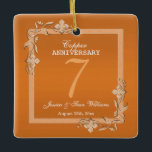 Ornamento De Cerâmica Aniversário de Casamento de 7 de Cobre Gem & Glitt<br><div class="desc">Aniversário glamouroso e elegante de 7 de Cobre, com joias de gema de cobre na moda, decorações de canto e um quadro de borda brilhante colorido, impresso num fundo bonito de cor de cobre. Uma design romântica para sua celebração. Todo texto, fonte e cor da fonte são totalmente personalizáveis para...</div>
