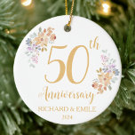Ornamento De Cerâmica Aniversário de Ouro Flor de Aquarela<br><div class="desc">Celebrar 50 anos de amor e junto com o nosso belo design do 50º aniversário. Esta elegante marca flores aquáticas delicadas, capturando maravilhosamente a essência do romance da natureza. A letra dourada exumenta um luxo intemporal, perfeitamente adequado para comemorar um marco tão significativo. O intricado desenho do ornamento enquadra graciosamente...</div>