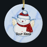 Ornamento De Cerâmica Anjos Snowman<br><div class="desc">Anjos Snowman,  t-shirts e presentes por ArtMuvz Illustration. Coincidindo com camisa Engraçada,  ligante,  caneca,  ornamento. Para personalizar,  adicione seu nome ou adicione texto. Personalize este ornamento do boneco de neve para torná-lo exclusivo seu ou para dar como presente personalizado</div>