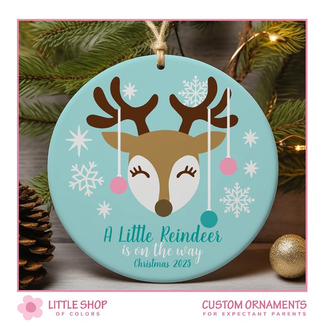 Ornamento De Cerâmica Anúncio de Gravidez Bebê Foto Personalizável (Criador carregado)