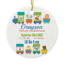 Anúncio de nascimento do bebê no trem de animais