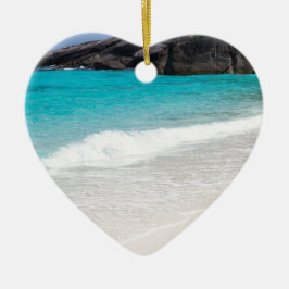 Ornamento De Cerâmica Areia branca semelhante e mar azul-turquesa