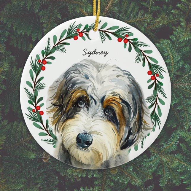 Ornamento De Cerâmica Aussiedoodle Christmas Wreath Personalizado (Add Dog's name, or other short text, or delete text if not required. )