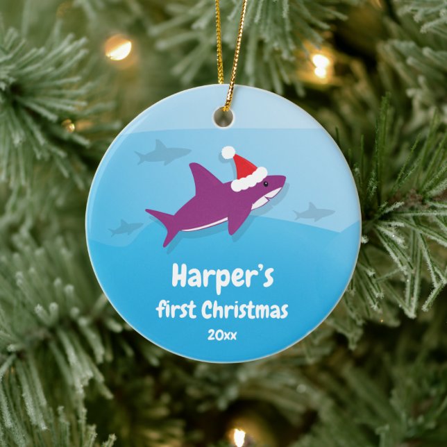 Ornamento De Cerâmica Bebê Primeiro Natal Tubarão Roxo (Árvore)