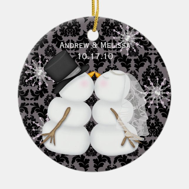 Ornamento De Cerâmica Beijando bonecos de neve casou nosso primeiro (Frente)