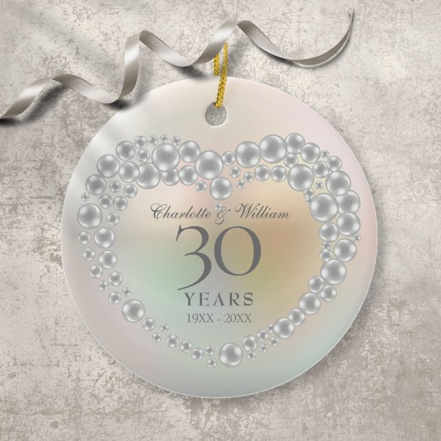 Ornamento De Cerâmica Belo Aniversário de Casamento de Pearl 30 (Beautiful Pearl 30th Wedding Anniversary Ceramic Ornament)
