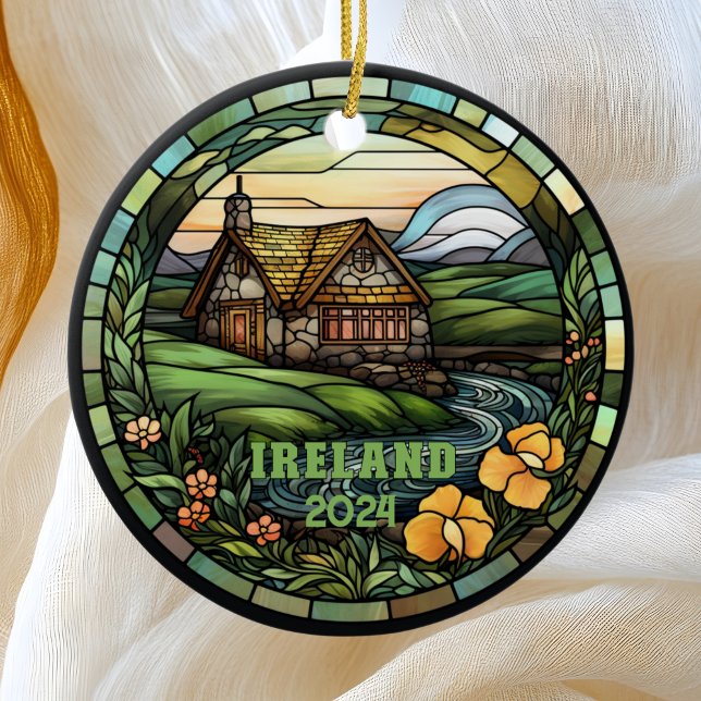 Ornamento De Cerâmica Belo Faux Stainir Glass Irlanda Souvenir (Criador carregado)