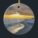 Ornamento De Cerâmica Belo pôr do sol em Pensacola Beach, Flórida<br><div class="desc">Tive sorte de estar na Praia de Pensacola,  na Flórida,  enquanto o sol se descia e capturava esta linda fotografia.</div>