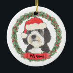 Ornamento De Cerâmica Bernedoodle Santa Hat personalizado<br><div class="desc">Estou apaixonado por esta ilustração de uma cinza, preto, e berneodle branco ou sheepadoodle, lindamente detalhada, em aquarela, em um chapéu doce de santa! Personalize-os e faça uma lista agradável este ano! Para os presentes perfeitos, junte-os a um item correspondente da coleção para um cuidadoso e pensativo aquecimento doméstico, chá...</div>