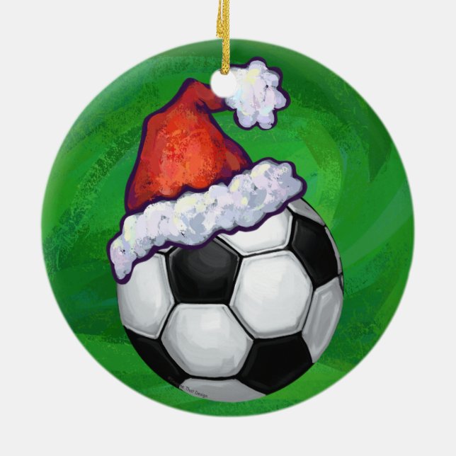 Ornamento De Cerâmica Bola de Futebol Santa Hat em Verde (Traseira)
