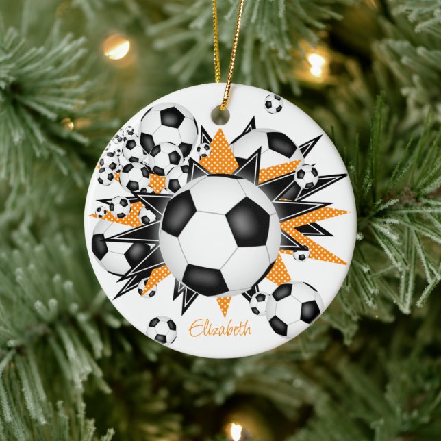 Ornamento De Cerâmica bolas de futebol estrelas negras laranja esportes (Árvore)